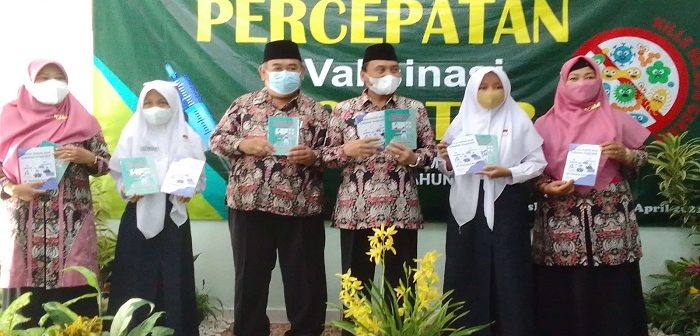 Mtsn 4 Sleman Luncurkan 2 Buku Karya Siswa Guru Dan Karyawan Situs